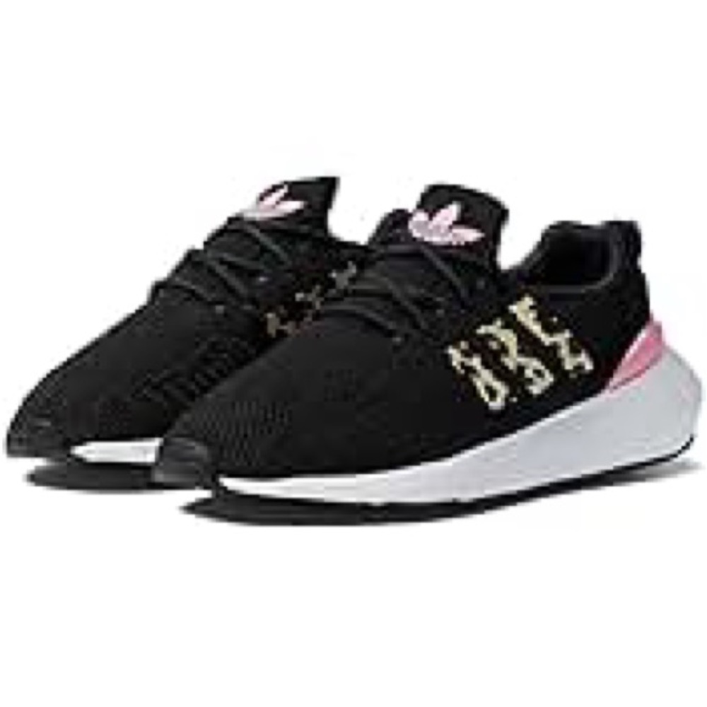 New size 7Y Adidas swift run